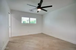 8318 E Sells Dr, Scottsdale, AZ 85251 - Photo 15