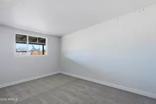 3914 W Palm Ln, Phoenix, AZ 85009 - Photo 9