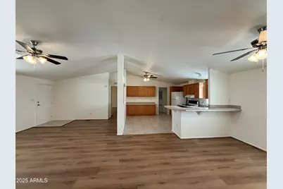 13606 N 21st Place #19, Phoenix, AZ 85022 - Photo 5