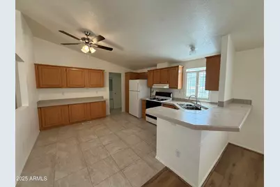 13606 N 21st Place #19, Phoenix, AZ 85022 - Photo 7