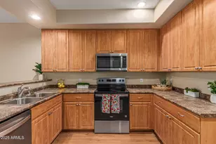 705 W Queen Creek Rd, Chandler, AZ 85248 - Photo 1