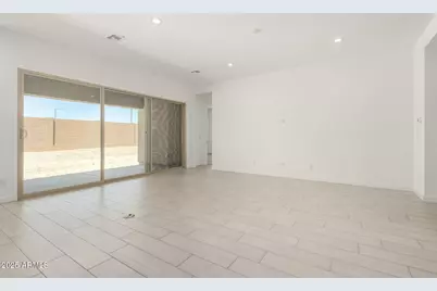 20256 W Monterey Way, Buckeye, AZ 85396 - Photo 9