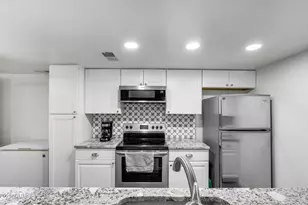 1032 E Redfield Rd, Tempe, AZ 85283 - Photo 3