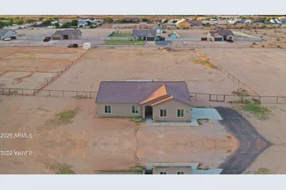 8284 W McCartney Road, Casa Grande, AZ 85194 - Photo 1