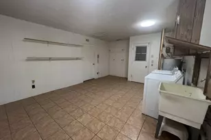 10045 W Coggins Dr, Sun City, AZ 85351 - Photo 15