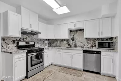 11025 W Cherry Hills Drive W, Sun City, AZ 85351 - Photo 7