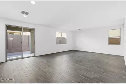 25224 N 165th Lane, Surprise, AZ 85387 - Photo 11