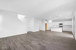 25224 N 165th Ln, Surprise, AZ 85387 - Photo 9