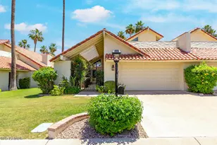 7115 E Buena Terra Way, Paradise Valley, AZ 85253 - Photo 1