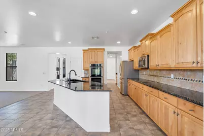 20507 W Daniel Place, Buckeye, AZ 85396 - Photo 11