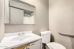 6426 W Mulberry Dr, Phoenix, AZ 85033 - Photo 17