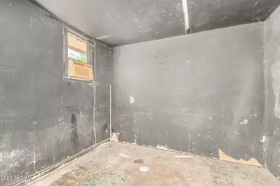 6426 W Mulberry Drive, Phoenix, AZ 85033 - Photo 19