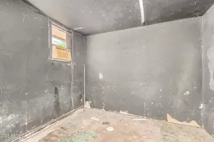 6426 W Mulberry Dr, Phoenix, AZ 85033 - Photo 19