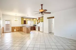 475 S Meadowood Ln, Sierra Vista, AZ 85635 - Photo 9