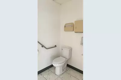 8233 W Indian School Road, Phoenix, AZ 85033 - Photo 13