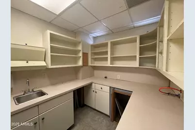 8233 W Indian School Road, Phoenix, AZ 85033 - Photo 9