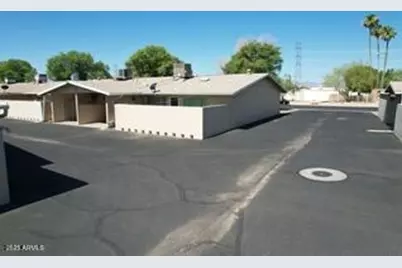 14023 N Newcastle Drive, Sun City, AZ 85351 - Photo 11