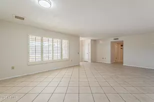 10514 W Willowcreek Circle, Sun City, AZ 85373 - Photo 7