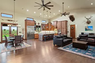 837 W Bralliar Rd, Wickenburg, AZ 85390 - Photo 9