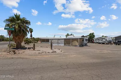 39984 Montana, Salome, AZ 85348 - Photo 1