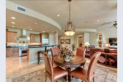 8 Biltmore Estate #Unit 112, Phoenix, AZ 85016 - Photo 5