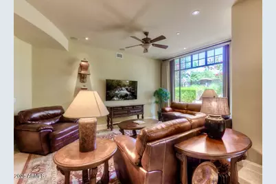 8 Biltmore Estate #112, Phoenix, AZ 85016 - Photo 3