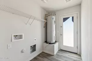 135 E Watson Pl, Casa Grande, AZ 85122 - Photo 9