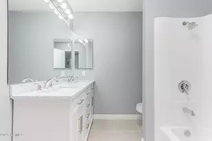 10022 W Mountain View Rd, Sun City, AZ 85351 - Photo 23