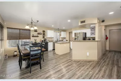 1723 E Pontiac Drive, Phoenix, AZ 85024 - Photo 13
