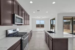 17149 W Sweet Iron Pass, Surprise, AZ 85387 - Photo 19