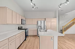 25830 N 40th Pl, Phoenix, AZ 85050 - Photo 9