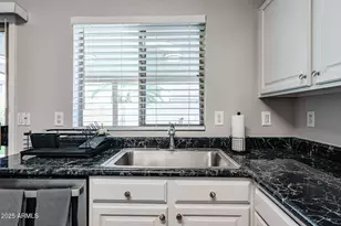 20007 N 20th Way, Phoenix, AZ 85024 - Photo 9