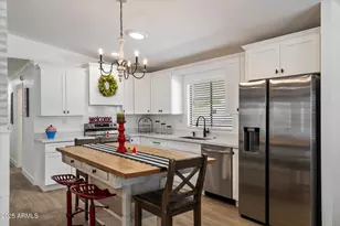 427 S 80th Way, Mesa, AZ 85208 - Photo 1