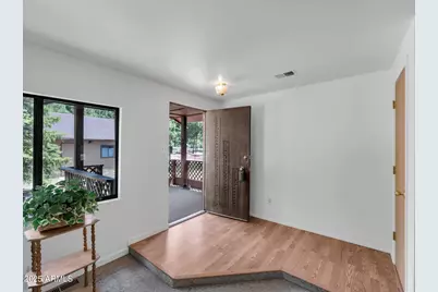 12778 E Larkspur Lane, Parks, AZ 86018 - Photo 11