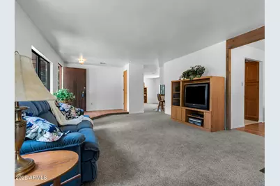 12778 E Larkspur Lane, Parks, AZ 86018 - Photo 13