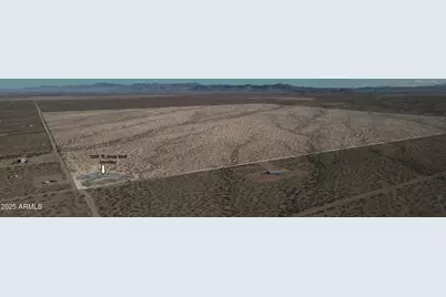 640 W Acres Oatman Highway, Golden Valley, AZ 86413 - Photo 1