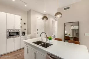 3131 N Central Ave, Phoenix, AZ 85012 - Photo 11