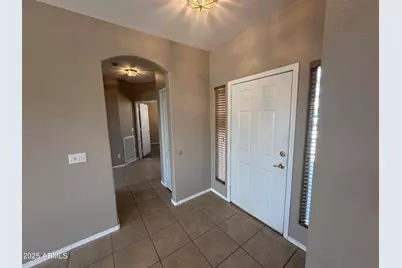 6460 S Springs Place, Chandler, AZ 85249 - Photo 9