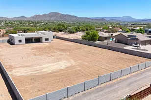 3283 W Mesquite St, Phoenix, AZ 85086 - Photo 3