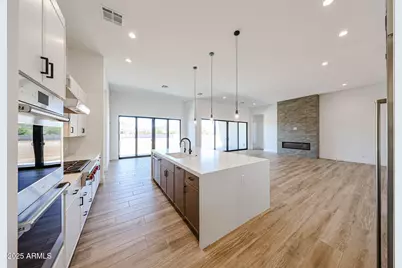 3283 W Mesquite Street, Phoenix, AZ 85086 - Photo 11