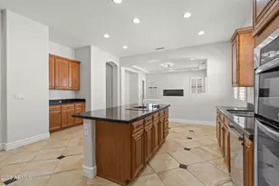 3215 E Constance Wy, Phoenix, AZ 85042 - Photo 23