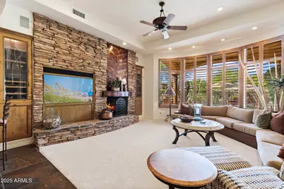 7640 E Poinsettia Drive, Scottsdale, AZ 85260 - Photo 15