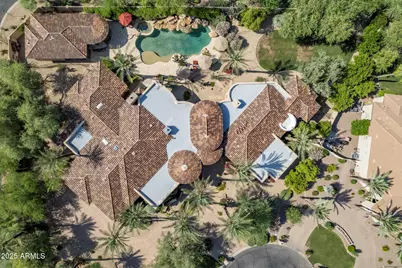 7640 E Poinsettia Drive, Scottsdale, AZ 85260 - Photo 3