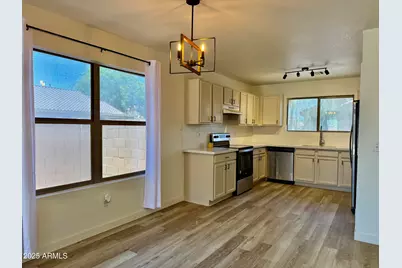 2358 E Peach Tree Drive, Chandler, AZ 85249 - Photo 11