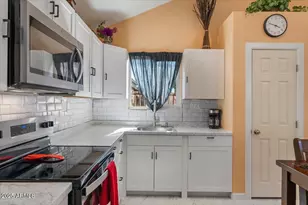 421 W Moffatt St, Superior, AZ 85173 - Photo 7