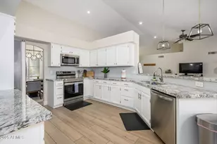 5638 E Helena Dr, Scottsdale, AZ 85254 - Photo 23