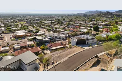 7040 N 23rd Place #104, Phoenix, AZ 85020 - Photo 31