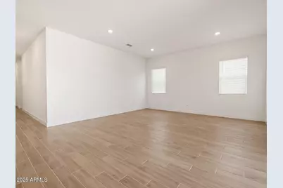 17646 W Mariposa Drive, Goodyear, AZ 85395 - Photo 13