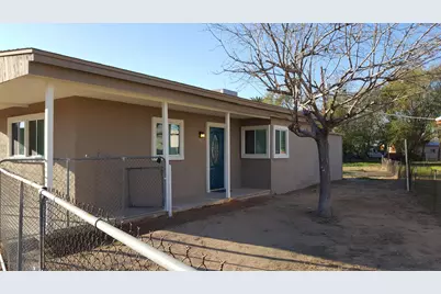 725 E Hidalgo Avenue, Phoenix, AZ 85040 - Photo 1