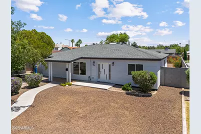 1367 E Mitchell Drive, Phoenix, AZ 85014 - Photo 1